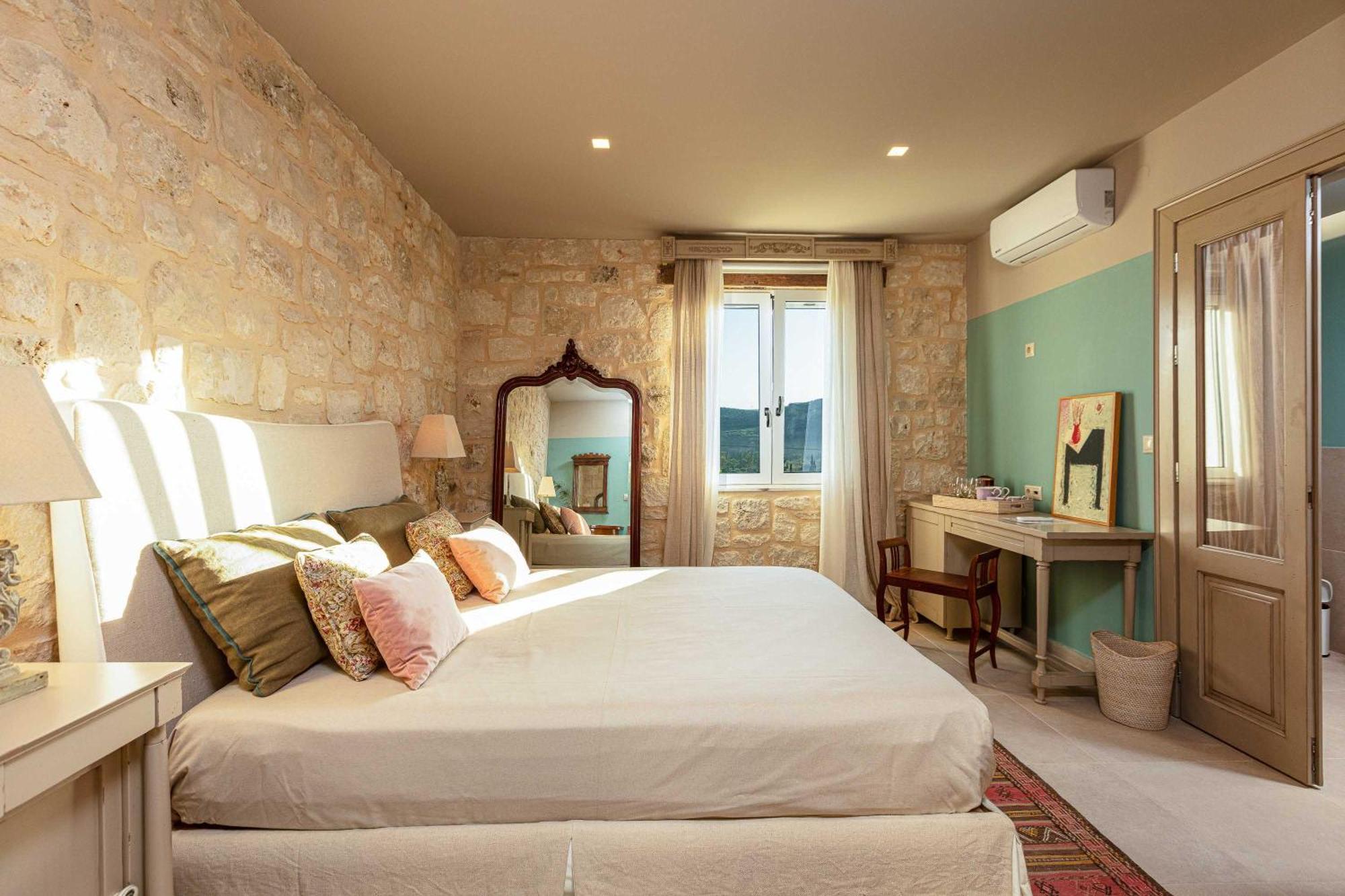 Villa Mantilari Wine Estate 7 Apartments 2 Private Pools 1 Heated Tennis Court Fitness Center Archanes Pokój zdjęcie